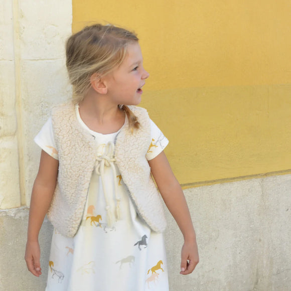 Le Gilet de Berger pour Enfants : Un Projet de Couture Débutant Économique